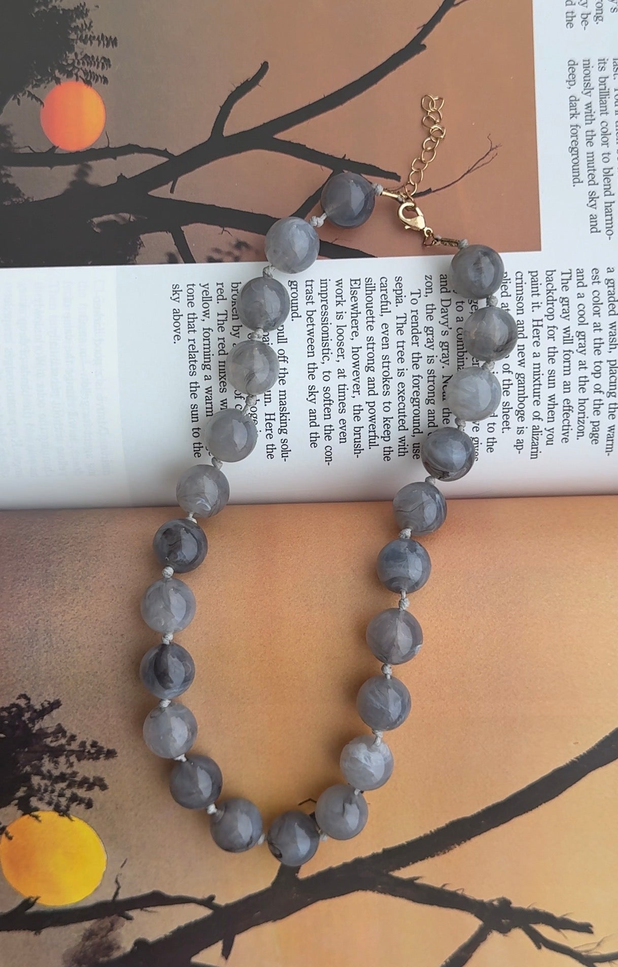Mabry Chunky Beaded Necklace (Six Colors)