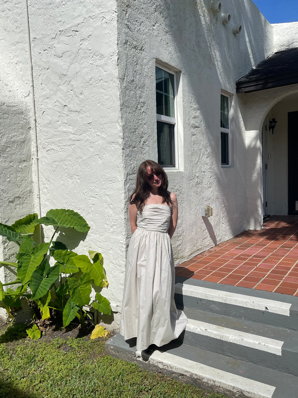 Needii Ophelia Ruched Strapless Midi Dress (Cream Stripe)