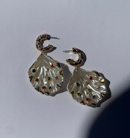 Rhinestone Shell Drop Earrings
