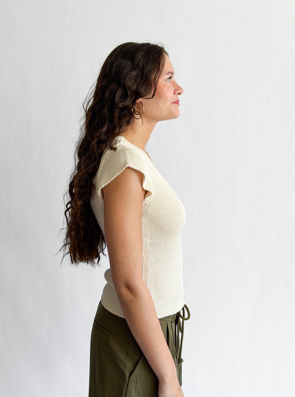 Ruth Woven Knit Keyhole Cap Sleeve Top (Cream)