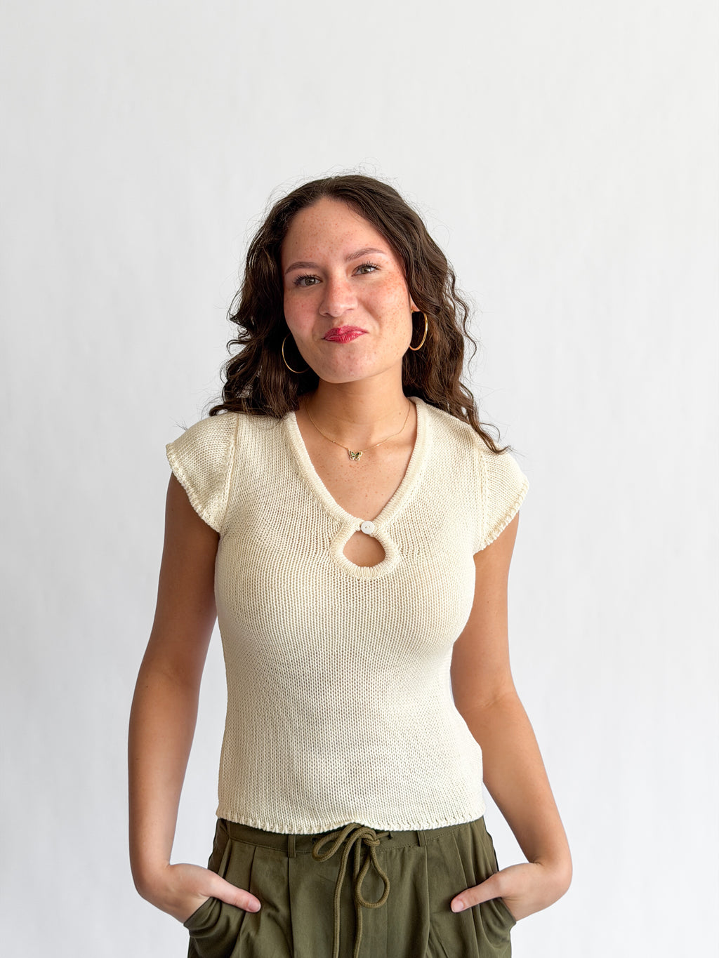 Ruth Woven Knit Keyhole Cap Sleeve Top (Cream)