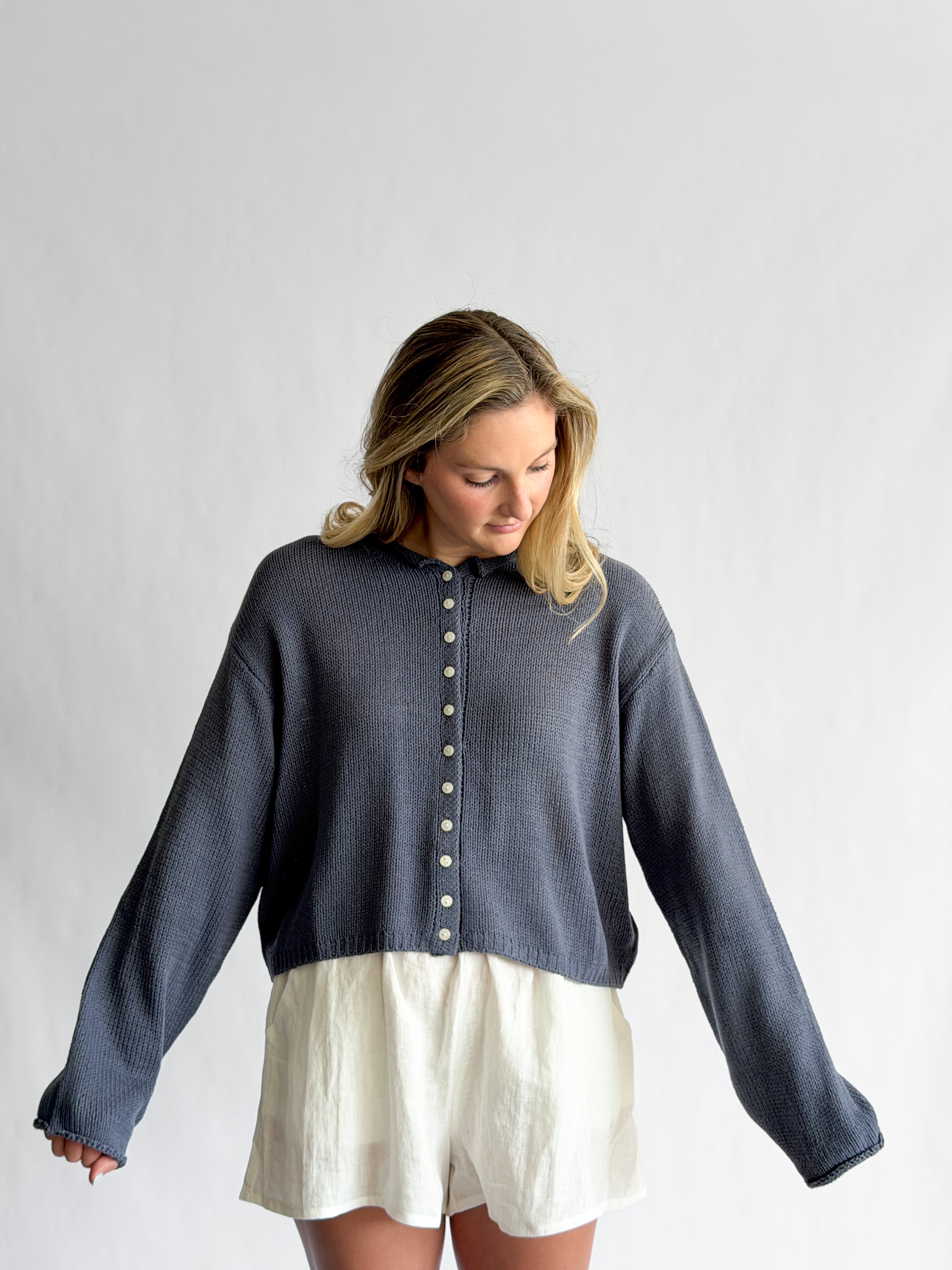 Miou Muse Wyatt Dusty Blue Woven Knit Buttoned Cardigan – Momni