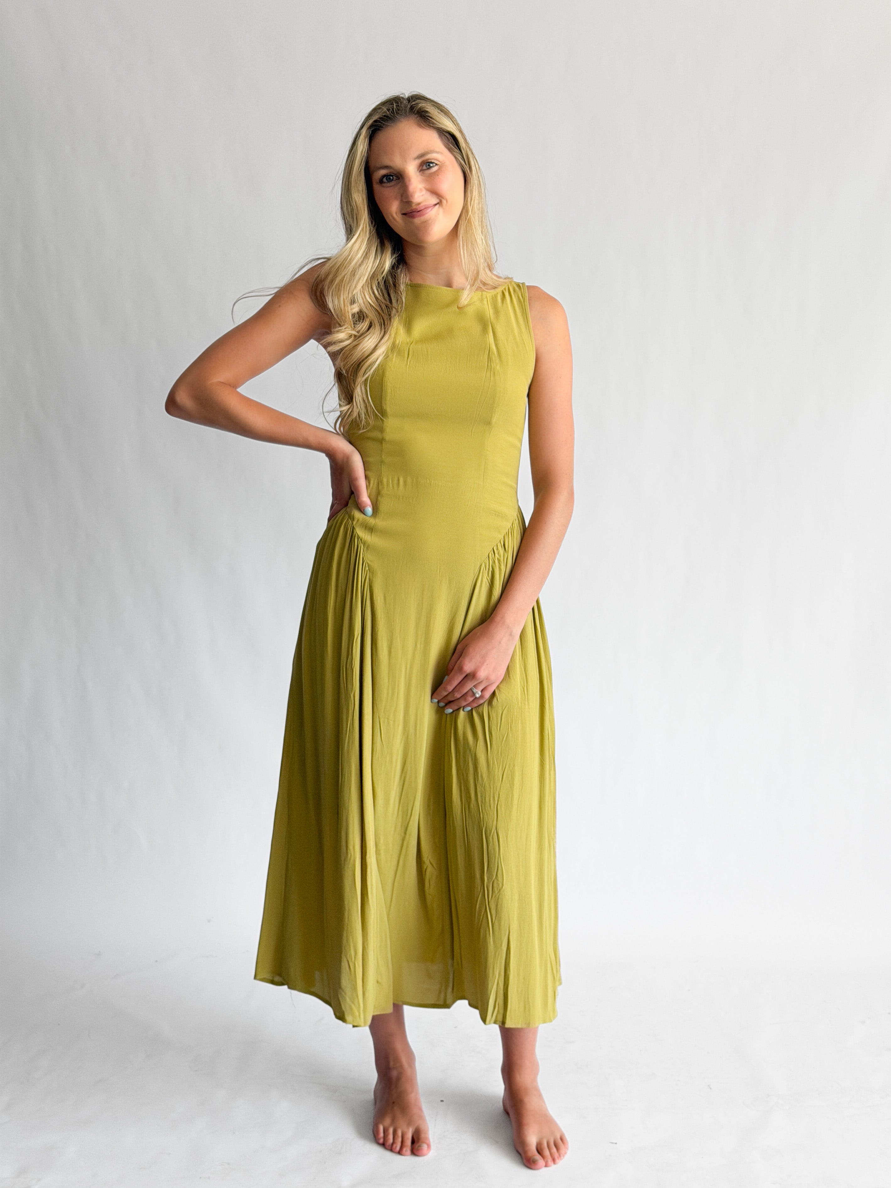Violet Boat Neck Sleeveless Basque Waist Midi Dress (Green)