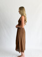 Violet Boat Neck Sleeveless Basque Waist Midi Dress (Brown)