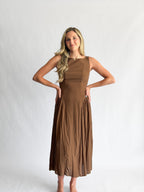 Violet Boat Neck Sleeveless Basque Waist Midi Dress (Brown)