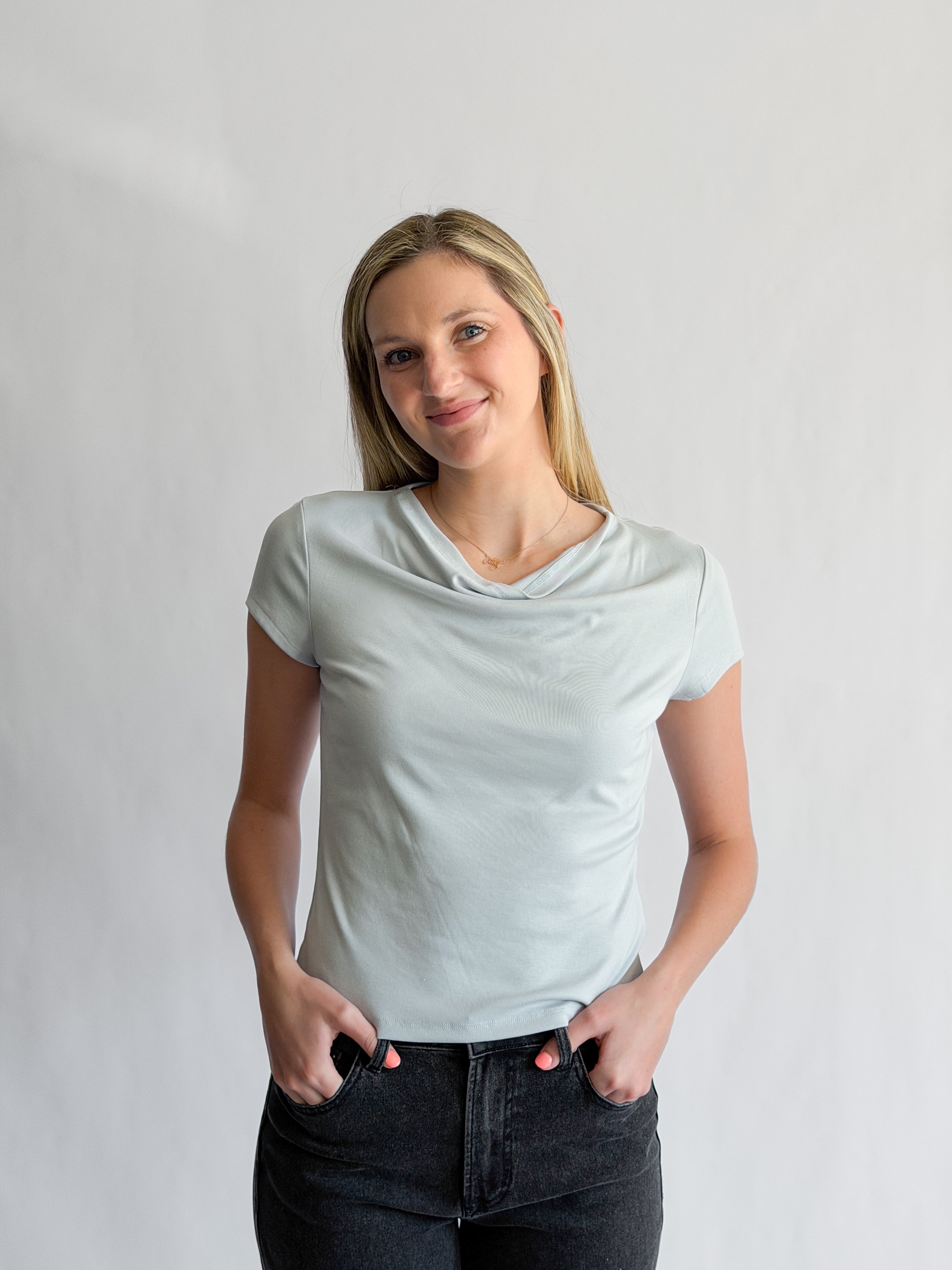 Quinn Soft Stretch Boatneck Short Sleeve Top (Blue)