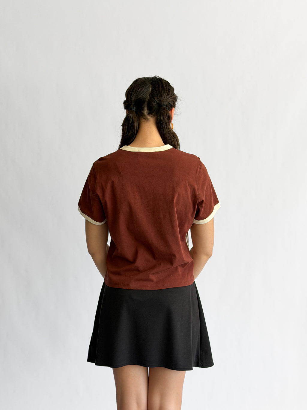Sawyer Stretch Athletic Stripe Short Sleeve Top (Brown)