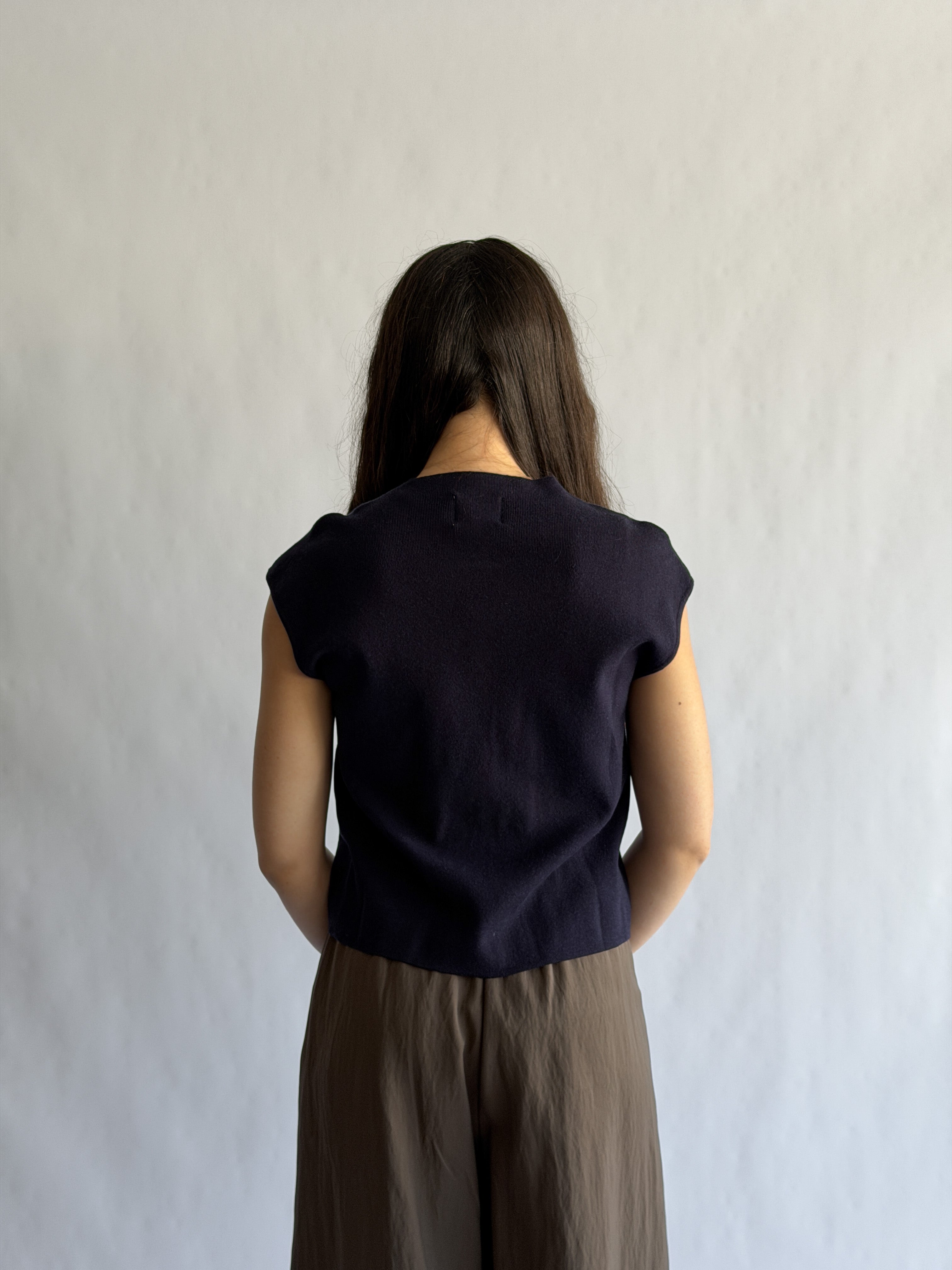 Things Between Nicole Knit Buttoned Short Sleeve Top (Navy)