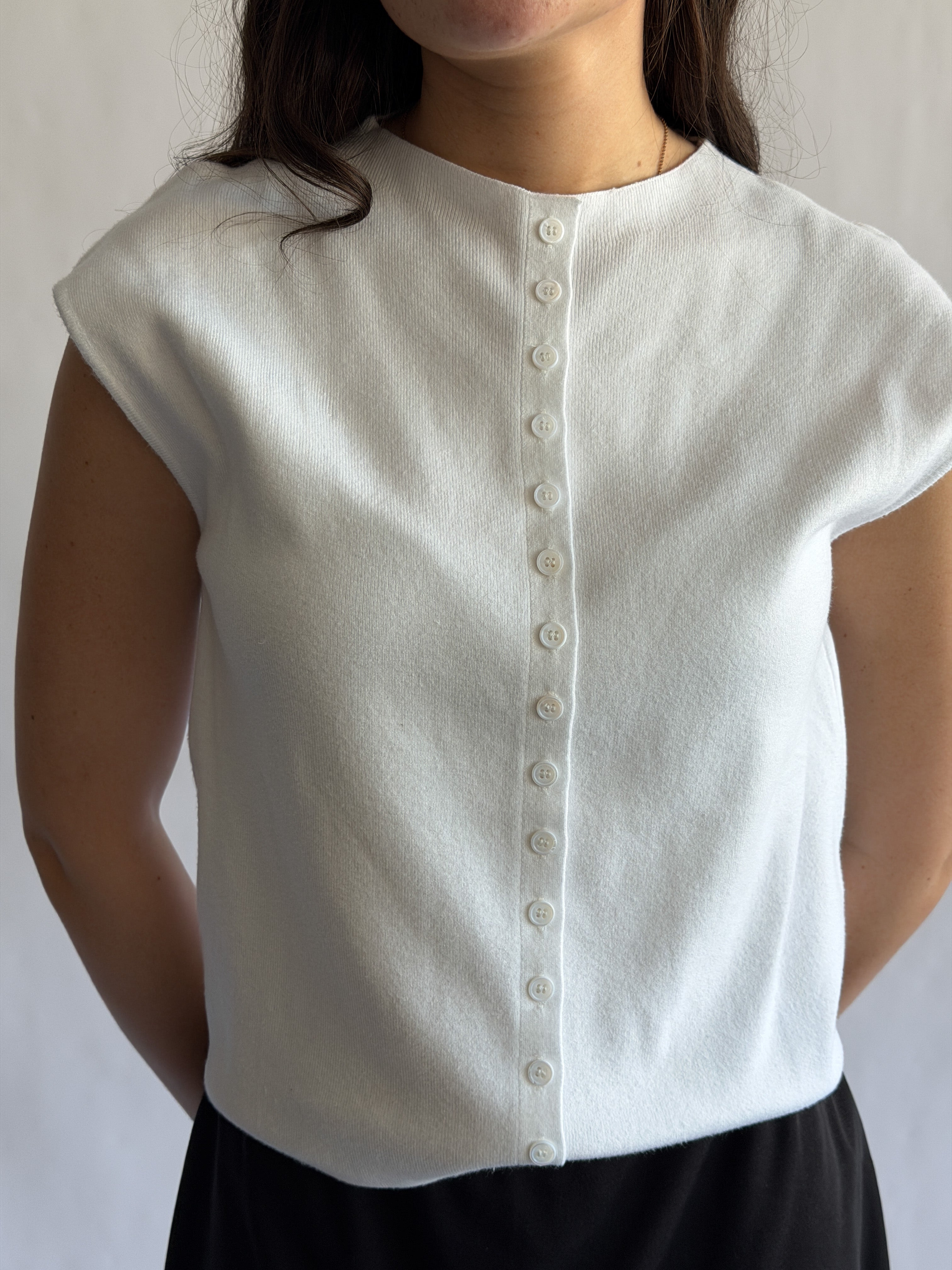 Things Between Nicole Knit Buttoned Short Sleeve Top (White)