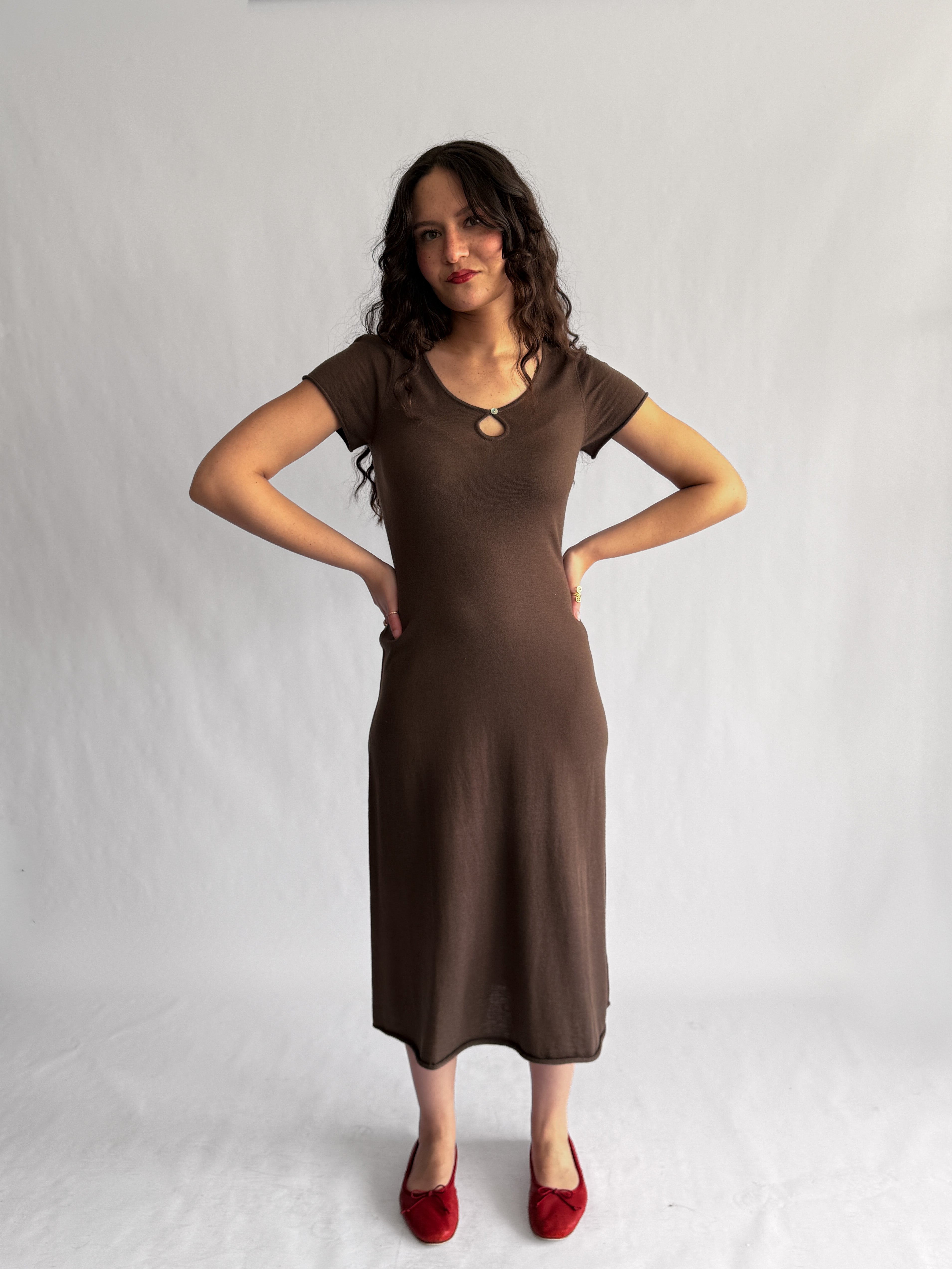 Paris Brown Keyhole Knit Short Sleeve Midi Dress