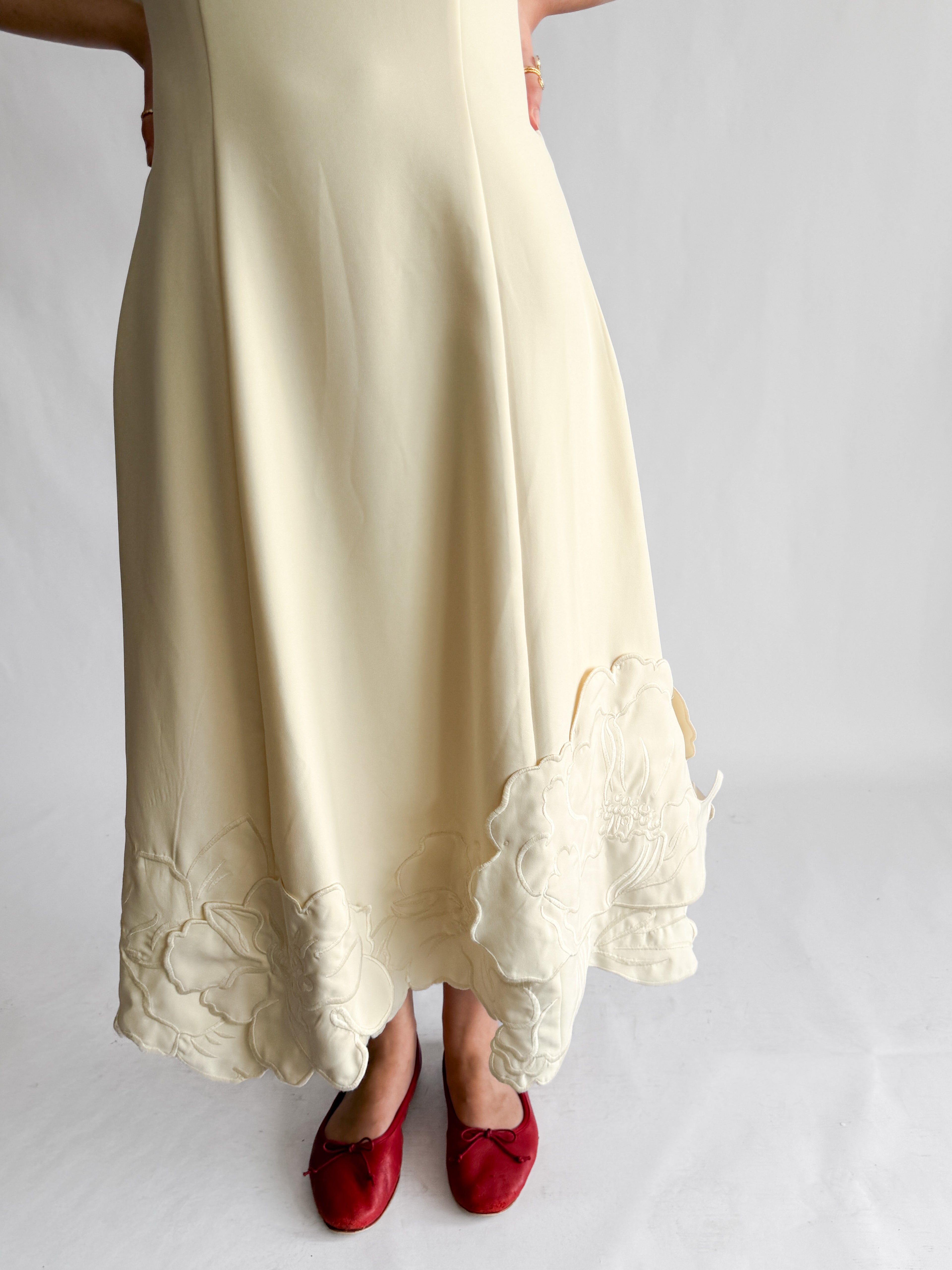 Poppy Cream 3D Floral Hem Sleeveless Midi Dress