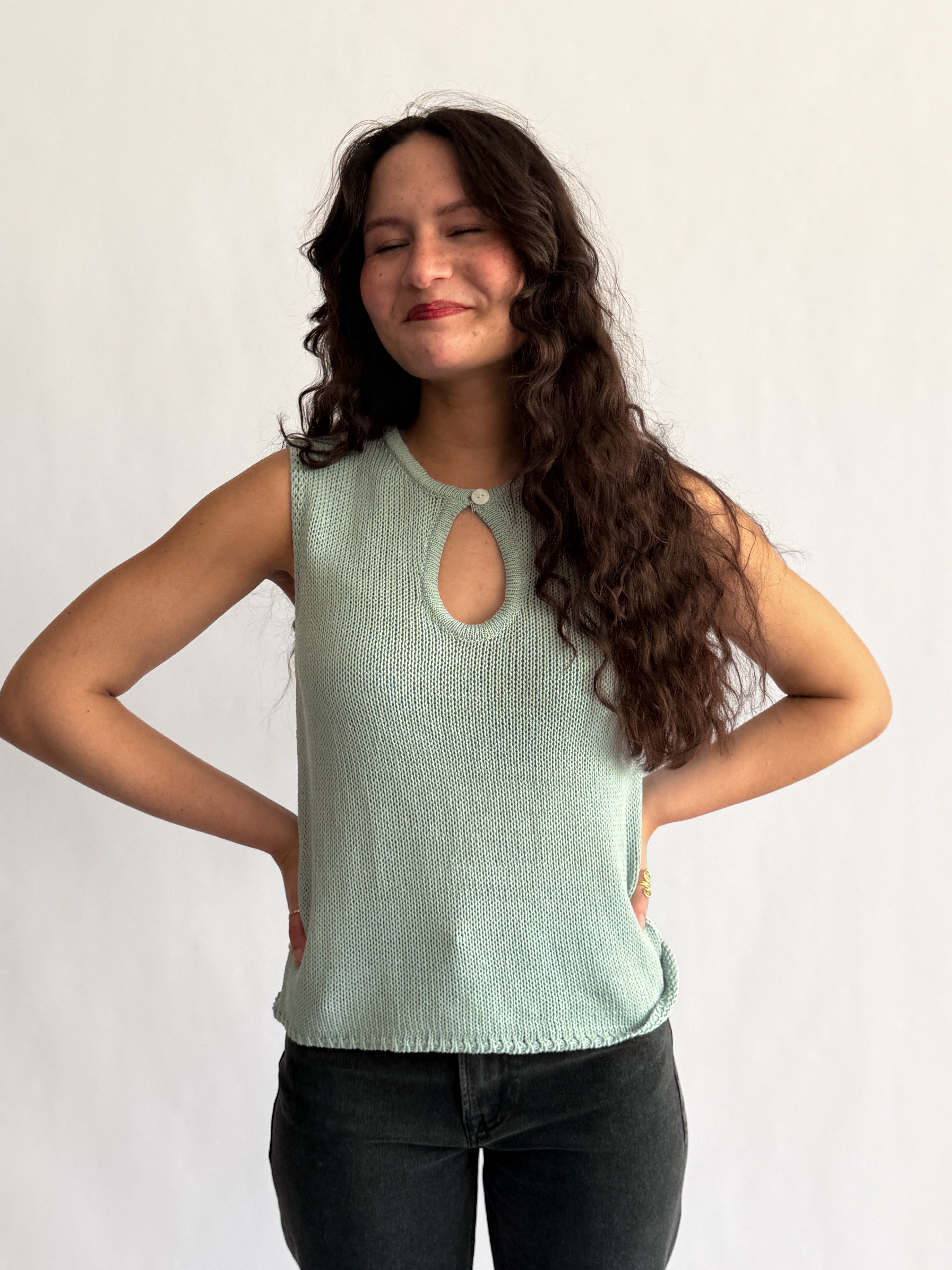 Ruth Woven Knit Keyhole Tank Top (Blue) – Momni Boutique