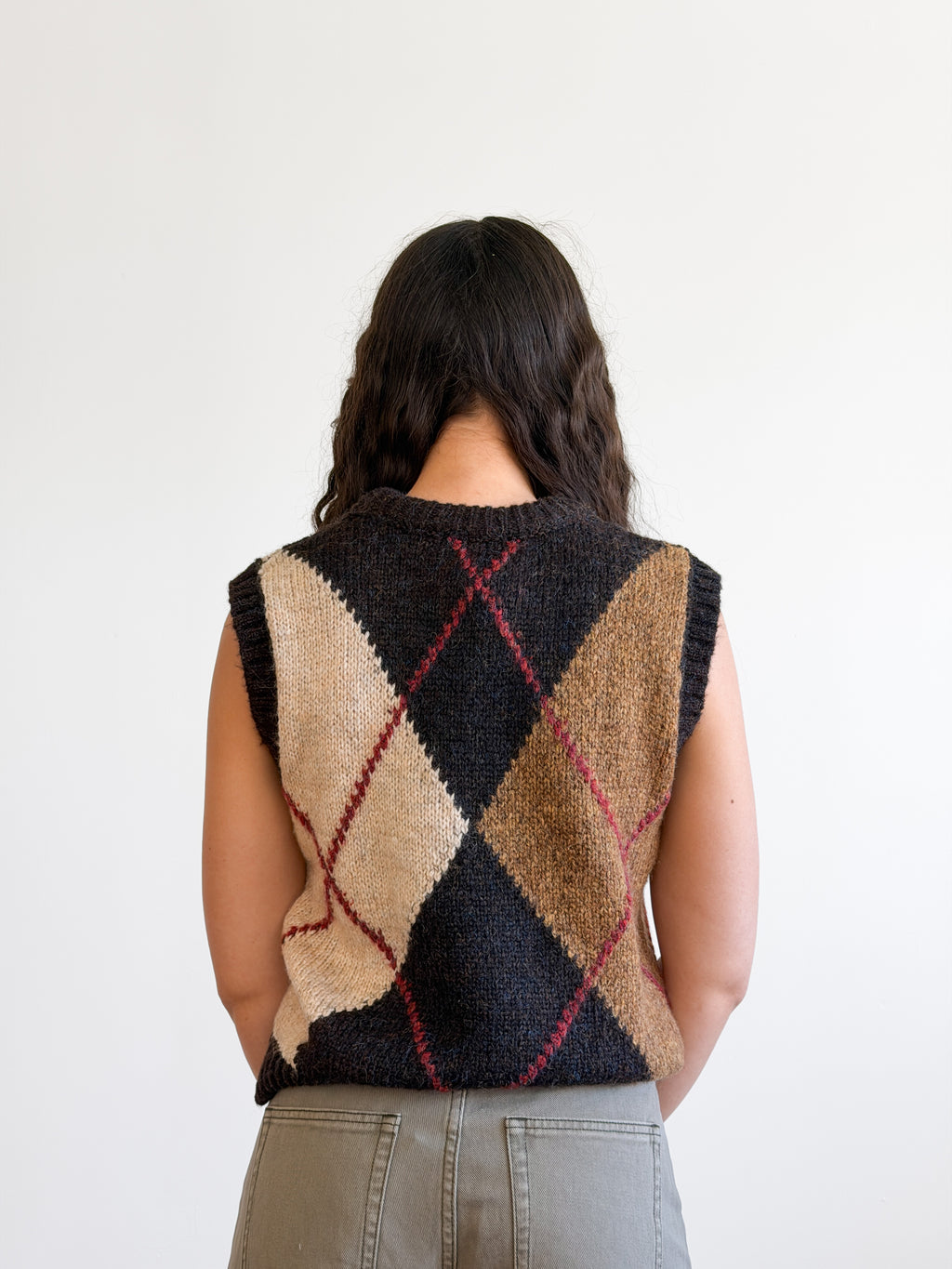 Miou Muse Hattie Argyle Sleeveless Knit Sweater Top