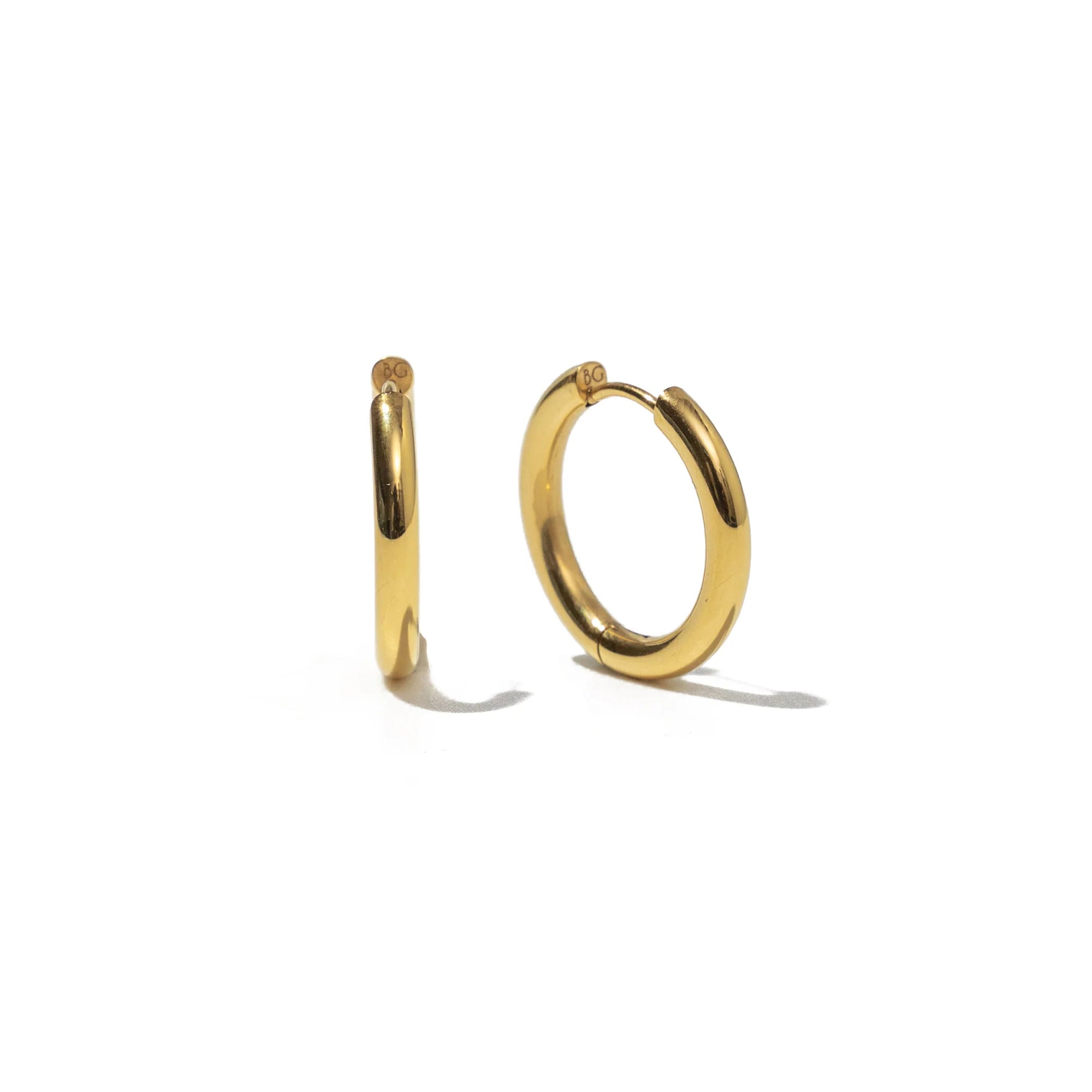 Brenda Grands Waterproof 16mm Gold Basic Hoops
