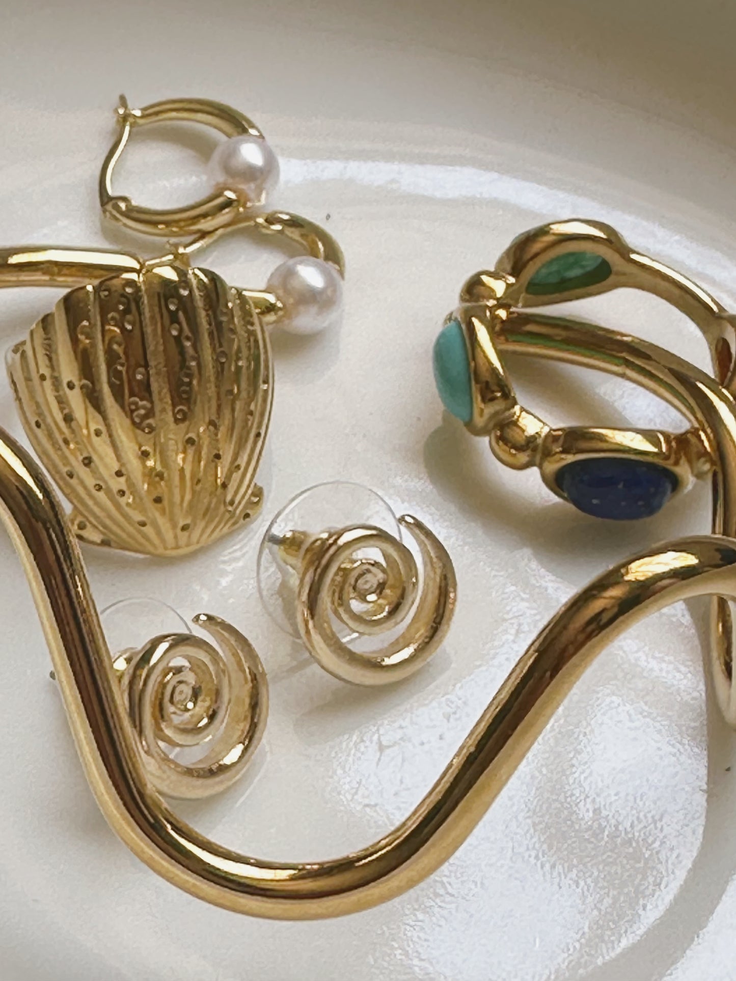 Petit Moments Zezere Gold Shell Ring