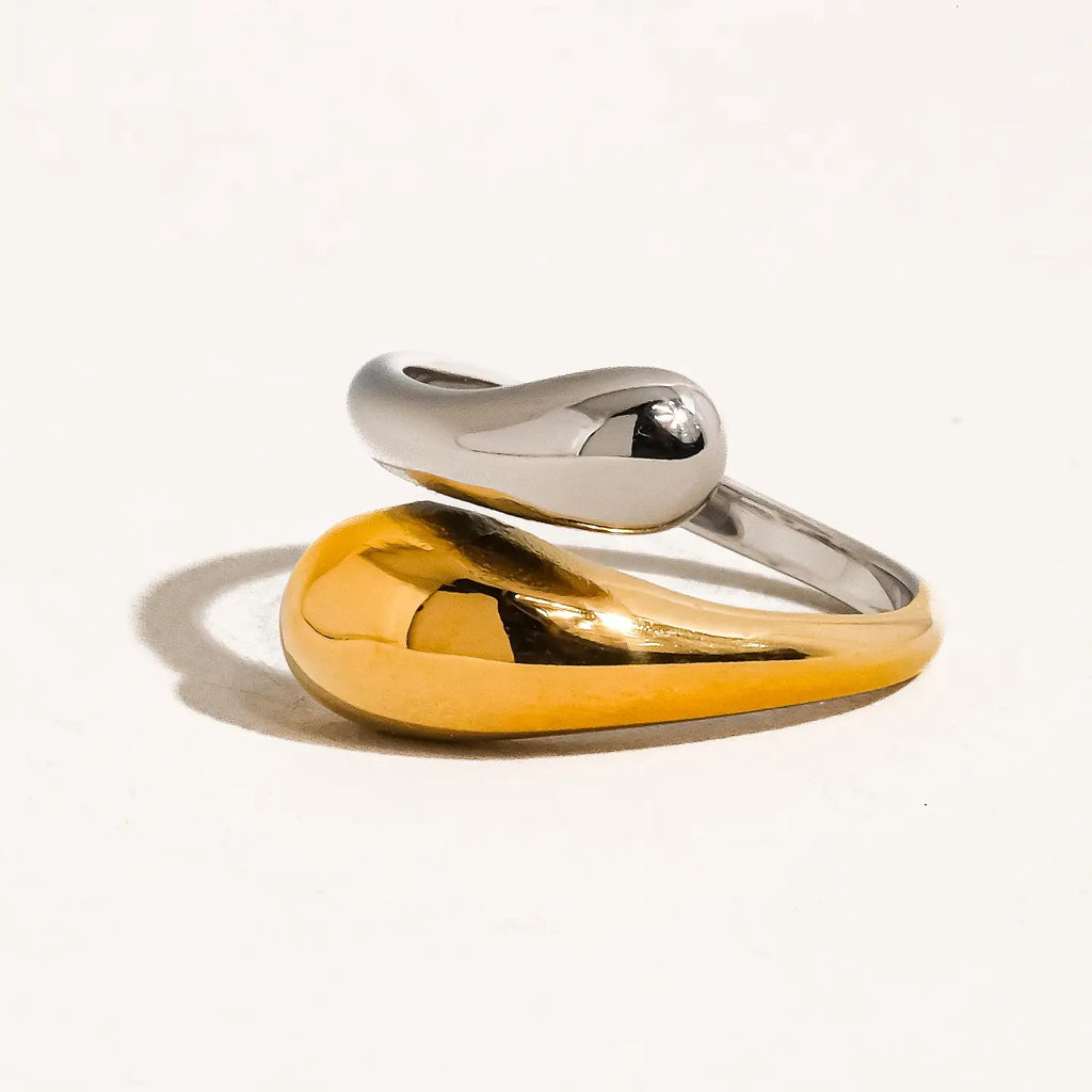 Gabrielle 18K Gold Non-Tarnish Open Twist Ring