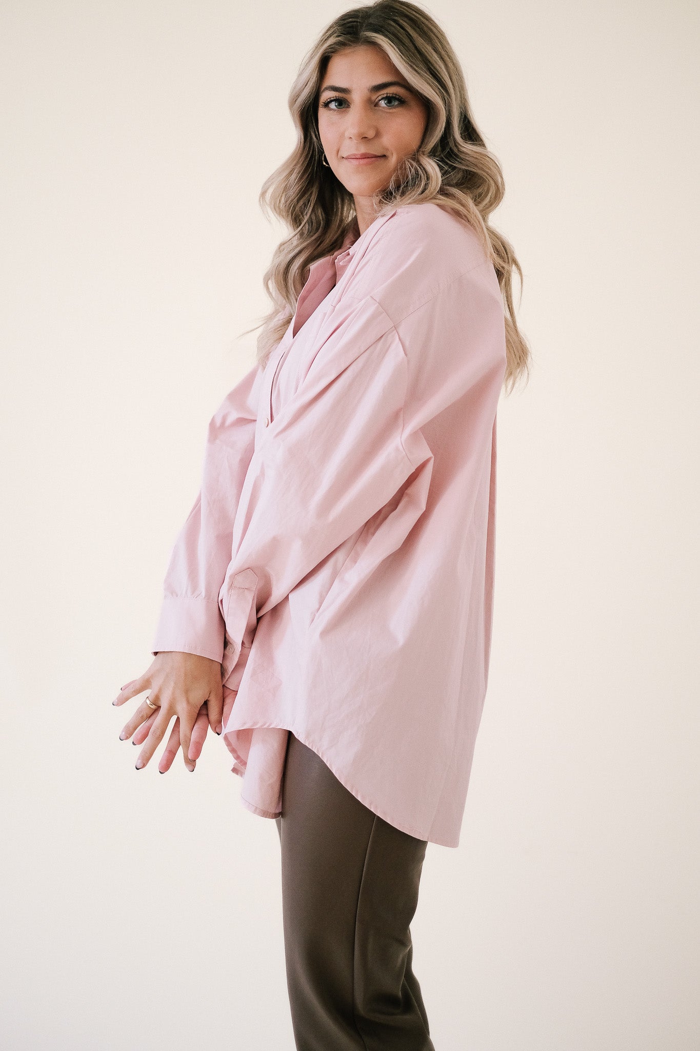 Things Between Brooks Oversized Cotton Buttoned Shirt (Pink)