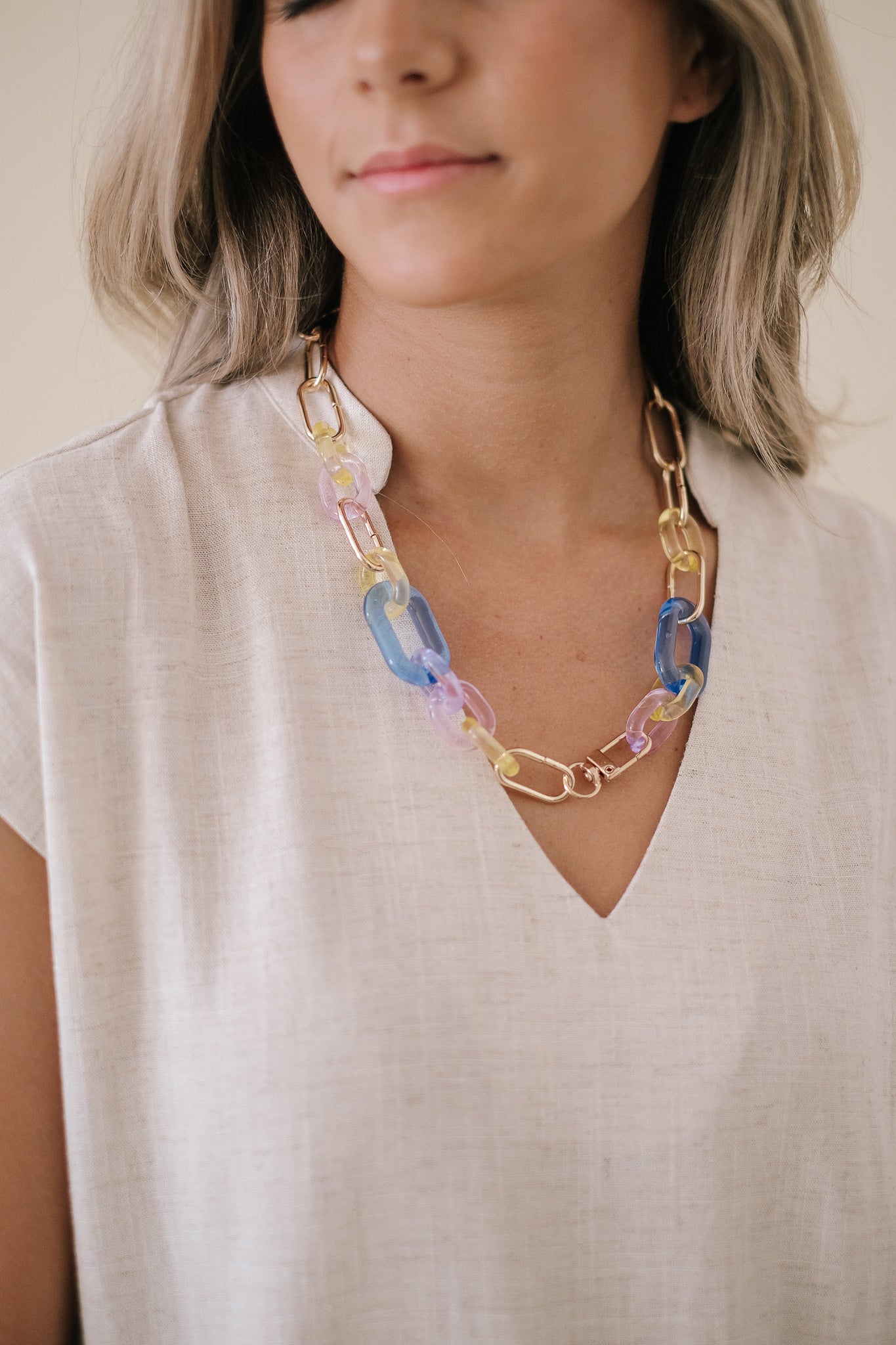 Colorful Acrylic Chain Linked Necklace
