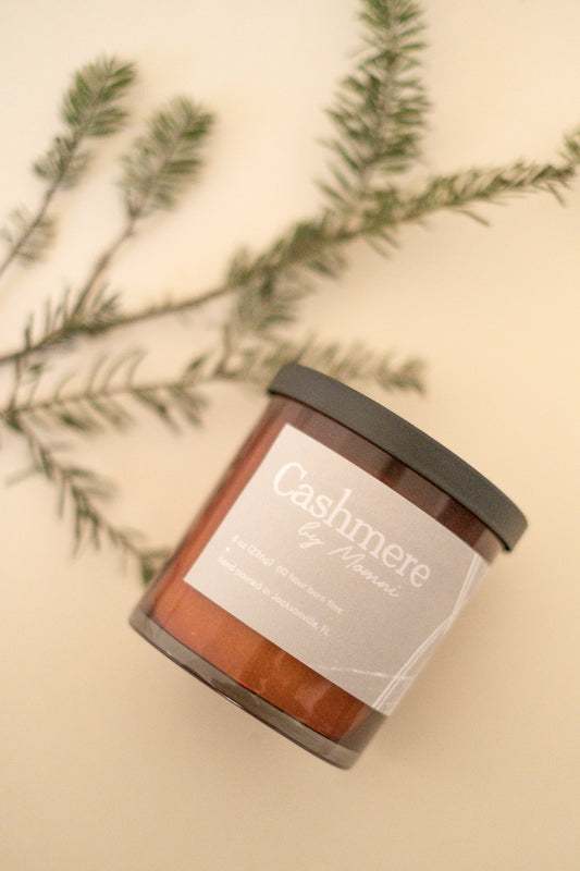Momni Cashmere Candle