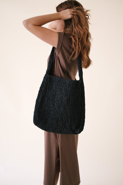 Scrunch Quilted Nylon Hobo Shoulder Bag (Black)